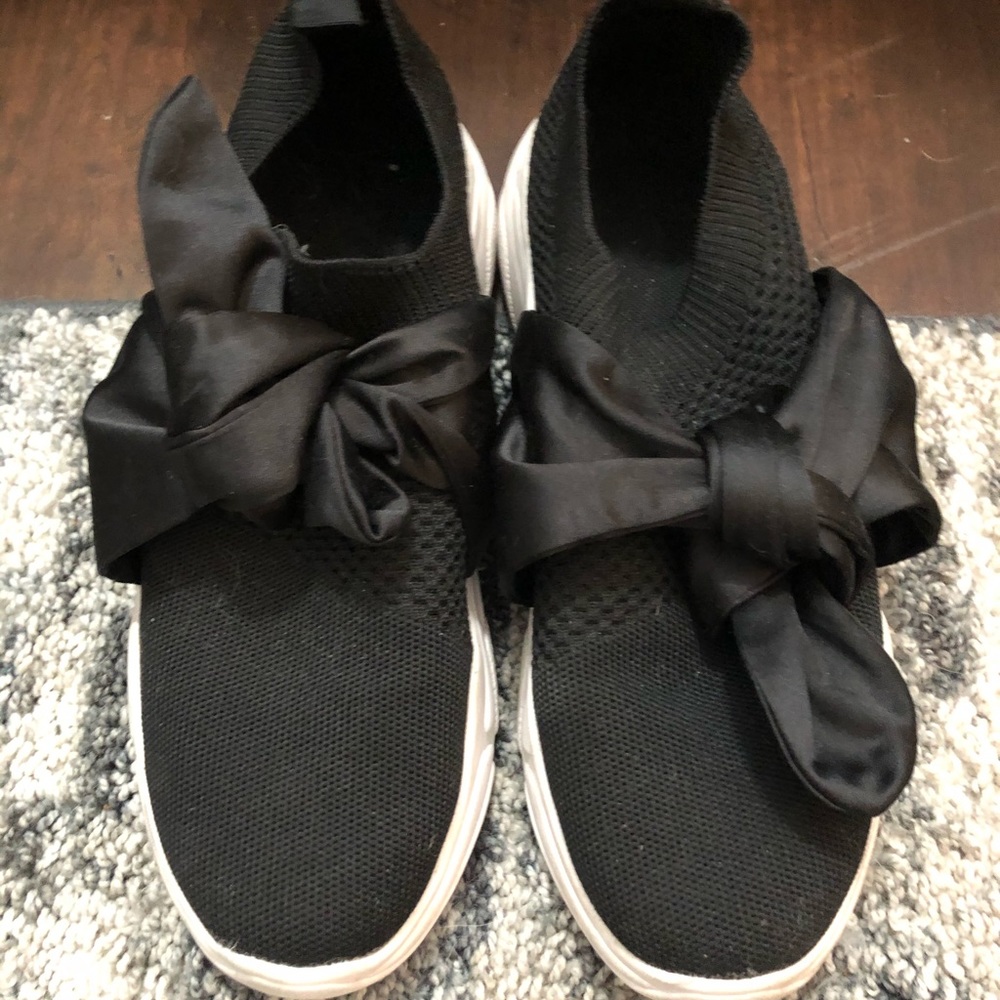 Bow sock sneakers